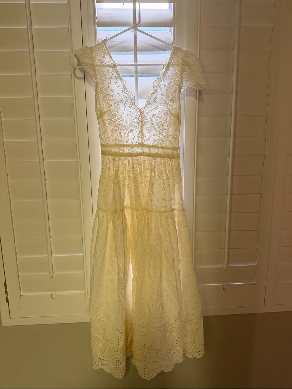 URBAN OUTFITTERS UO WILD DAISEY EYELET DRESS-off white/cream
